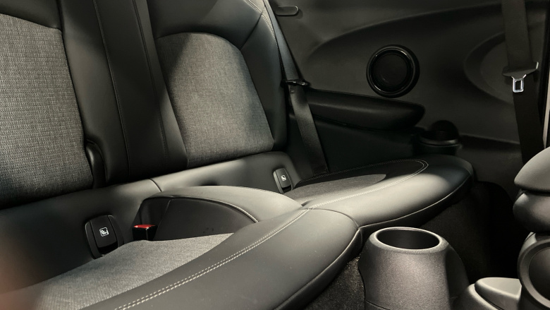 MINI Hatchback 135kW Cooper S Level 2 33kWh 3dr Auto Electric Hatchback